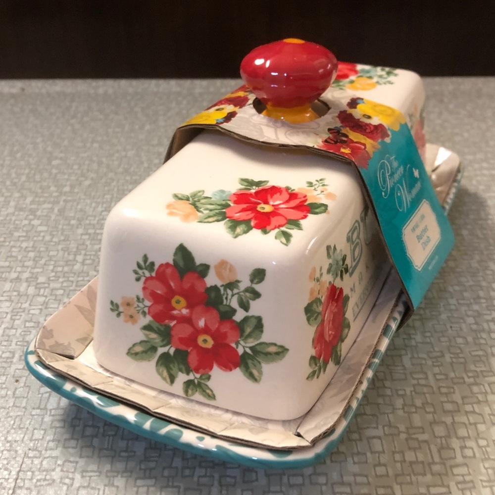 NWT The Pioneer Woman “Vintage Floral” Butter Dish